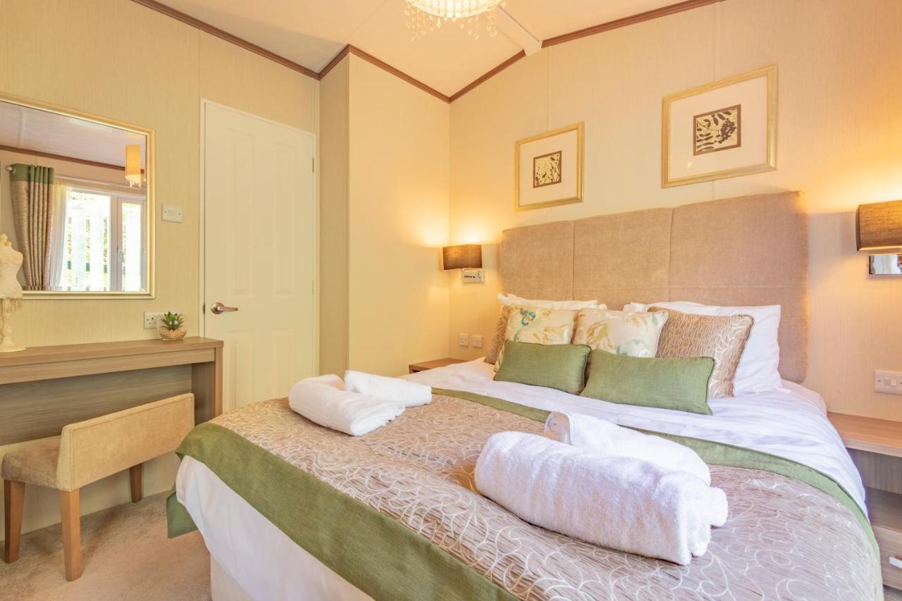 Tan Rallt Holiday Park&Spa Abergele Bagian luar foto
