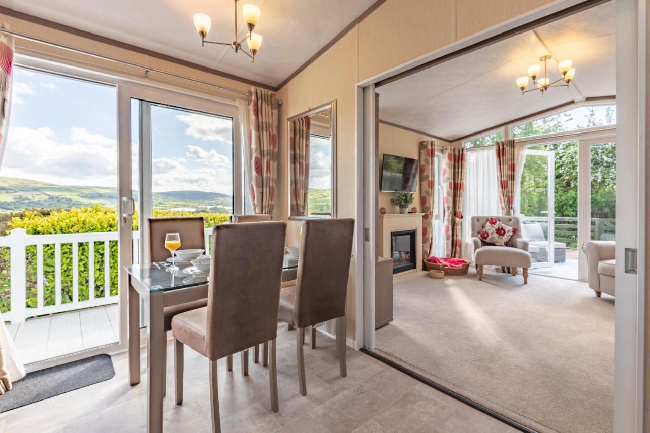 Tan Rallt Holiday Park&Spa Abergele Bagian luar foto
