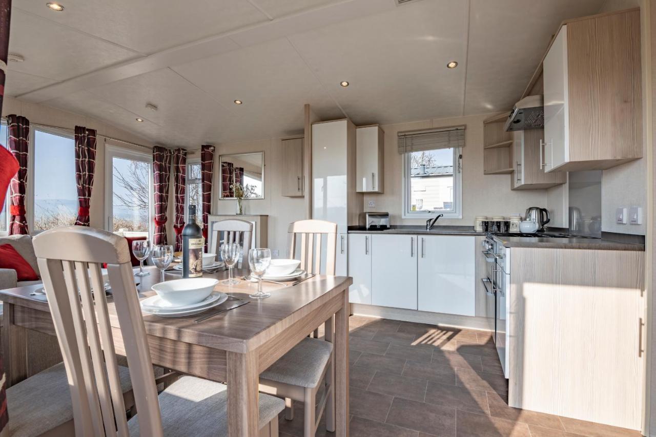 Tan Rallt Holiday Park&Spa Abergele Bagian luar foto