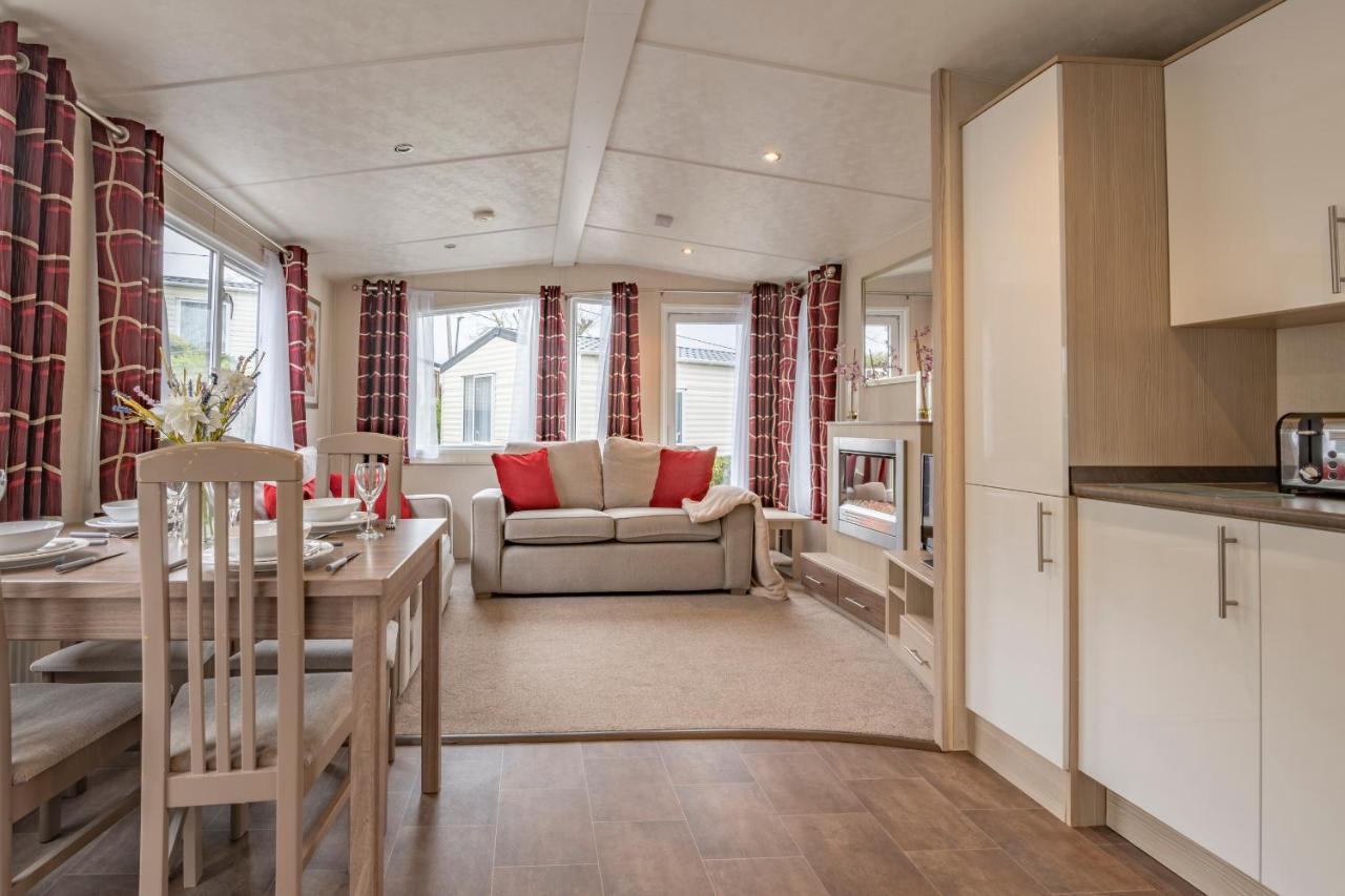 Tan Rallt Holiday Park&Spa Abergele Bagian luar foto