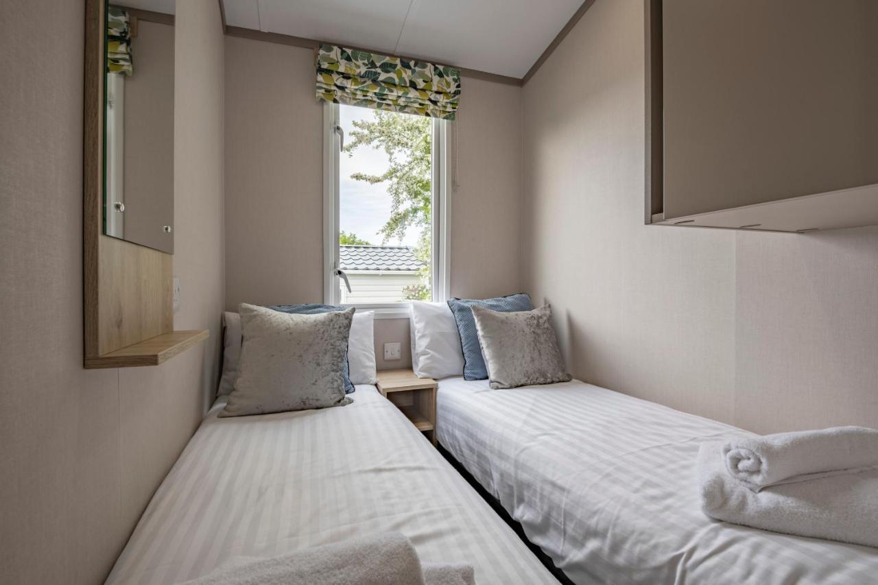Tan Rallt Holiday Park&Spa Abergele Bagian luar foto
